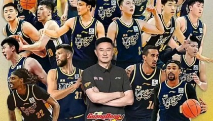 CBA男篮最新动态！广东男篮vs广州男篮，赛前带来广东男篮徐杰、胡明轩、拉科塞维奇以及广州男篮徐昕最新消息